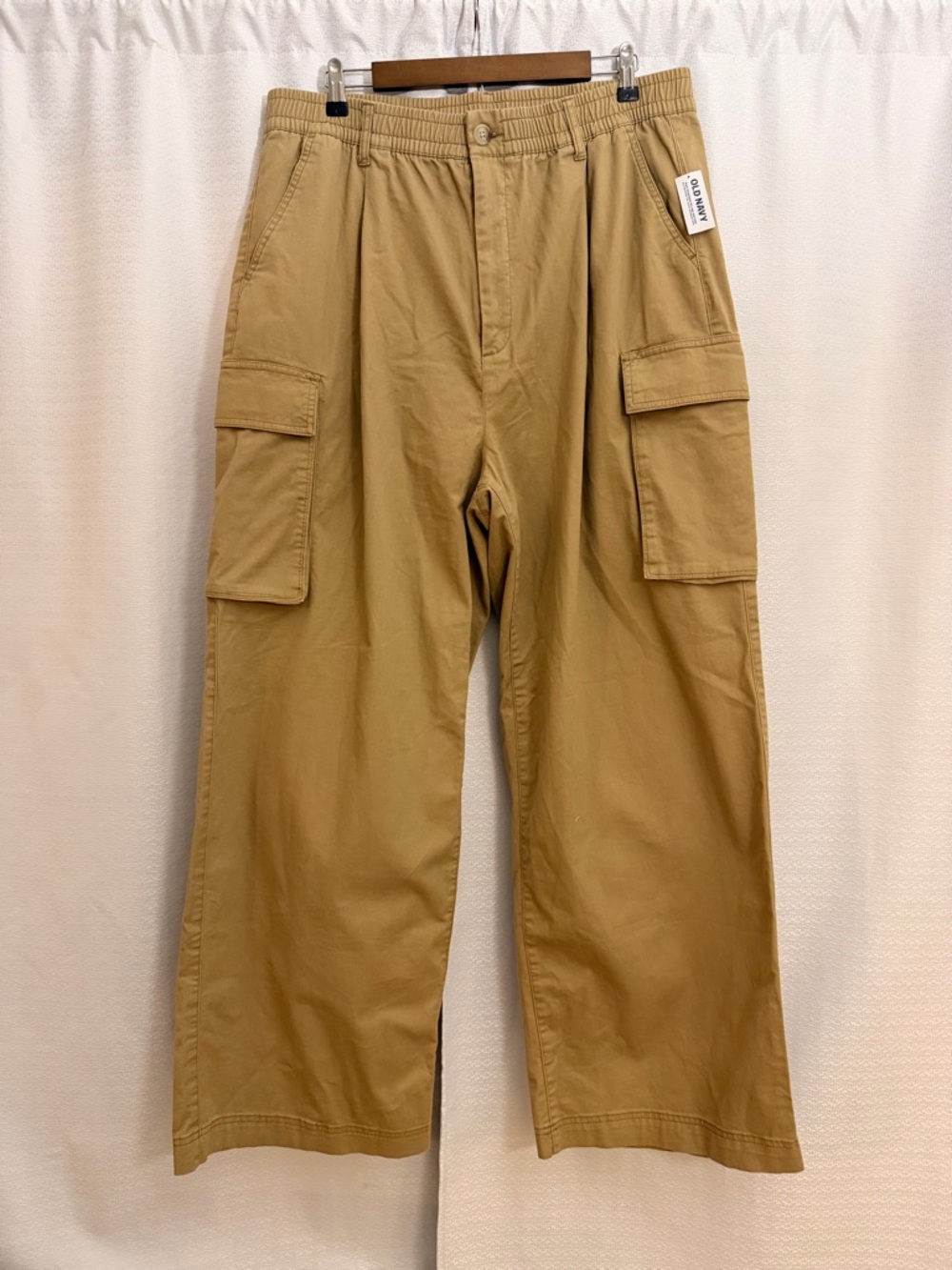 NWT Old Navy Cargo Pants
